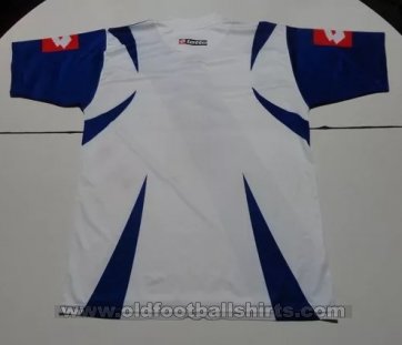 Centro Juventud Antoniana Home football shirt 2006