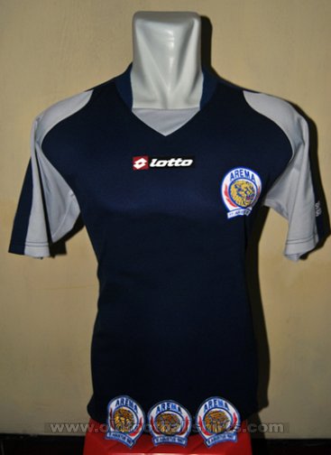 Arema Cronus Home football shirt 2010 - 2011