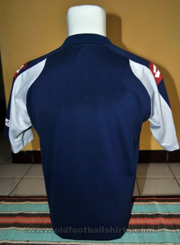 Arema Cronus Home football shirt 2010 - 2011