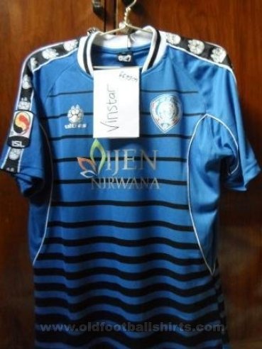 Arema Cronus Retro Replicas football shirt 2011 - 2012