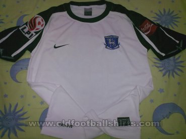 Persiba Balikpapan Away football shirt 2010 - 2011