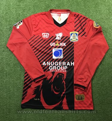 Persiba Balikpapan Away football shirt 2017