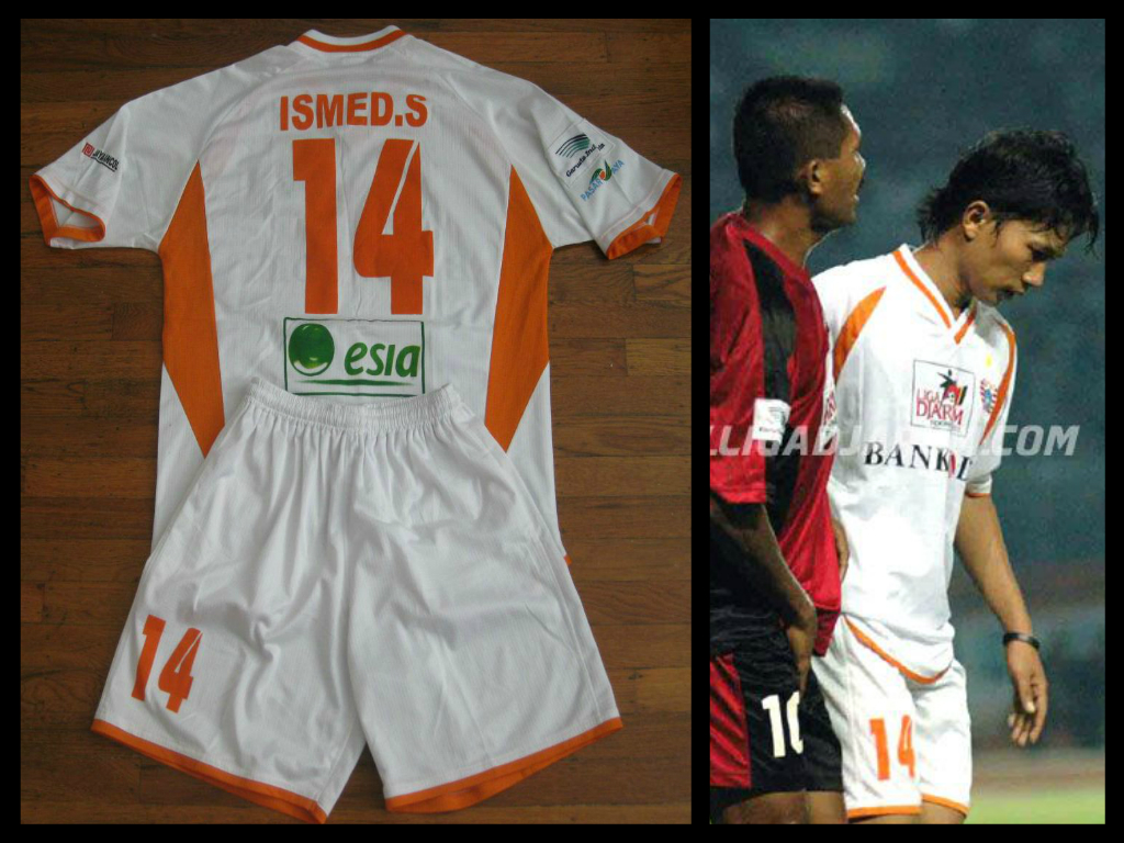 Persija Jakarta Away football shirt 2005 - 2006. Sponsored by Bank DKI