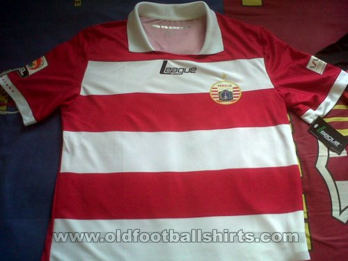 Persija Jakarta Third football shirt 2013 - 2014