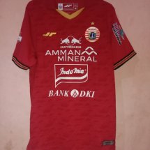 Persija Jakarta Home football shirt 2020 sponsored by Amman Mineral