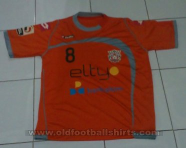 Persisam Putra Samarinda Home football shirt 2011 - 2012