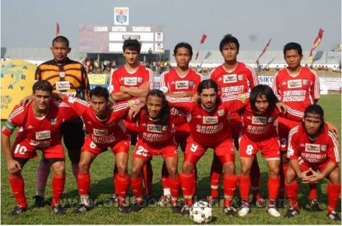 PSM Makassar Home football shirt 2002 - 2003