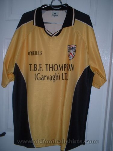 Coleraine Away football shirt 2002 - 2005
