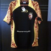 Away football shirt 2011 - 2012