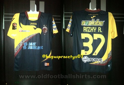 Sriwijaya FC Away football shirt 2012 - 2013