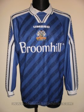 Glenavon Home football shirt 1997 - 1998