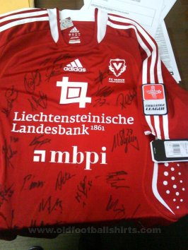 Vaduz Home football shirt 2009 - 2010