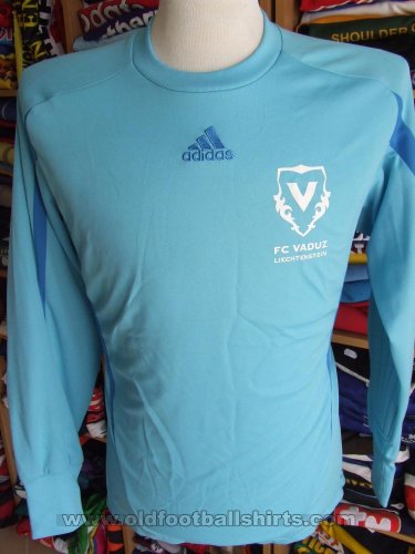 Vaduz Goalkeeper football shirt (unknown year)