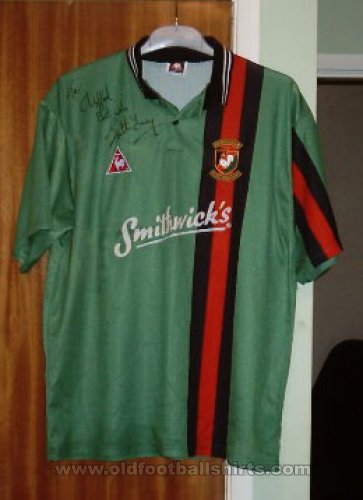 Glentoran Home football shirt 1998 - 1999