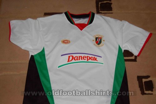 Glentoran Away football shirt 2005 - 2006