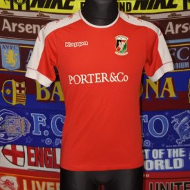 Glentoran Unknown shirt type (unknown year) sponsored by Porter & Co