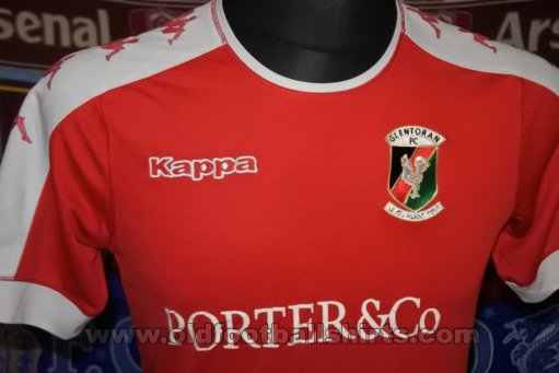 Glentoran Unknown shirt type (unknown year)