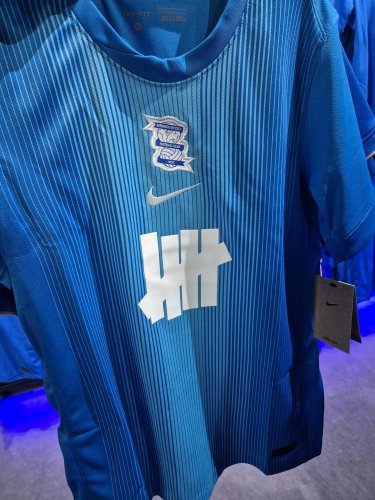 Birmingham City Goalkeeper football shirt 2025 - 2026