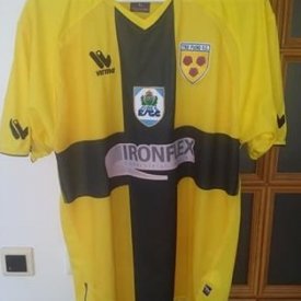 Tre Fiori Home football shirt 2009 - 2010 sponsored by Ironflex