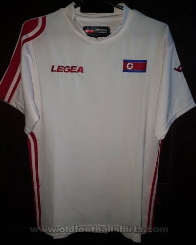 North Korea Away football shirt 2010 - 2011