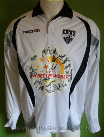 Eupen Home Fußball-Trikots 2010 - 2011