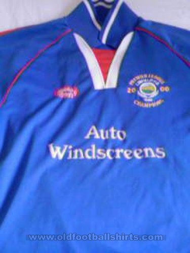 Linfield Home football shirt 2000 - 2001