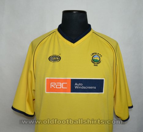 Linfield Unknown shirt type 1999 - 2001