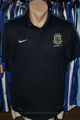 Linfield Training/Leisure football shirt 2015 - 2016