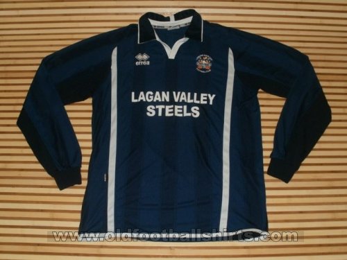 Lisburn Distillery Home football shirt (unknown year)