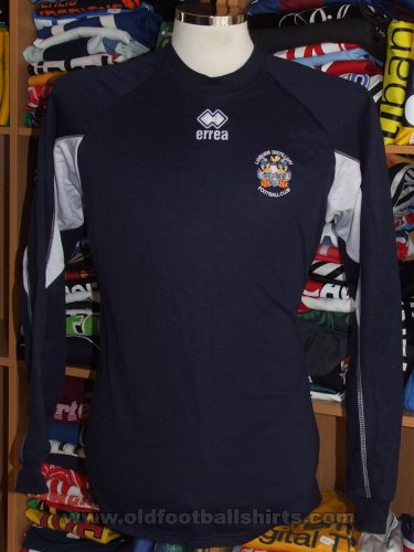 Lisburn Distillery Training/Leisure football shirt (unknown year)