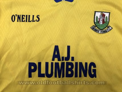 Newry City AFC חוץ חולצת כדורגל 2000 - 2001