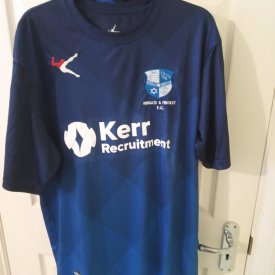Wingate & Finchley  Home football shirt 2017 - 2018 sponsored by Kerr Recruitment