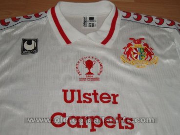 Portadown Away football shirt 1995 - 1996