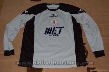 Portadown Goalkeeper football shirt 2006 - 2007