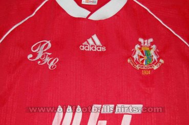 Portadown Home football shirt 2001 - 2002