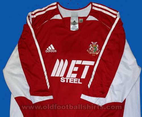 Portadown Home football shirt 2005 - 2006