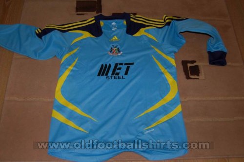Portadown Goalkeeper football shirt 2007 - 2008