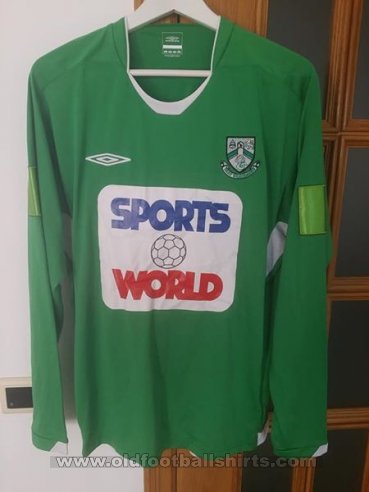 Bray Wanderers Home football shirt 2010 - 2011