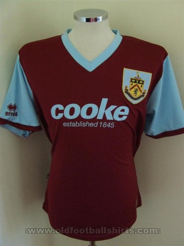 Burnley Home football shirt 2009 - 2010