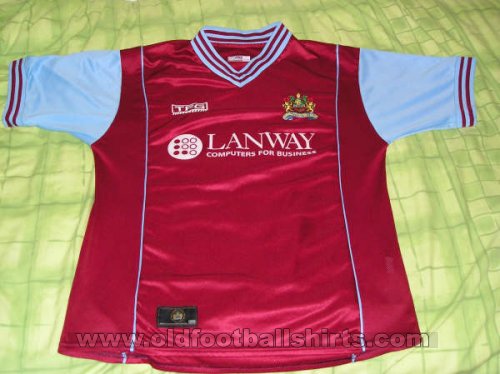 Burnley Home baju bolasepak 2003 - 2004