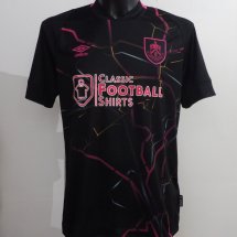 Burnley Home camisa de futebol 2022 - 2023 sponsored by Classic Football Shirts