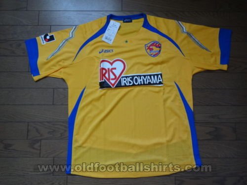 Vegalta Sendai Home football shirt 2007 - ?