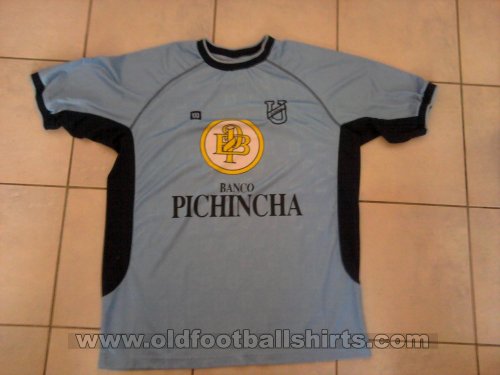 Universidad Catolica Home football shirt 2006