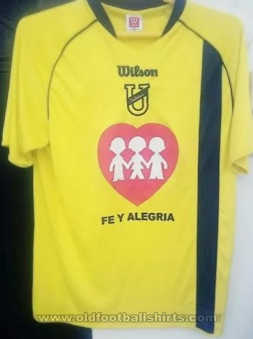 Universidad Catolica Away football shirt 2007