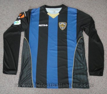 Independiente Home football shirt 2009