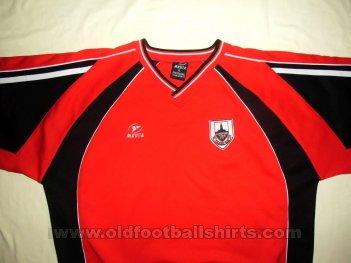 Longford Town Training/Leisure football shirt 2004 - 2012
