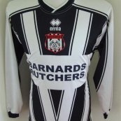 Home football shirt (unknown year)