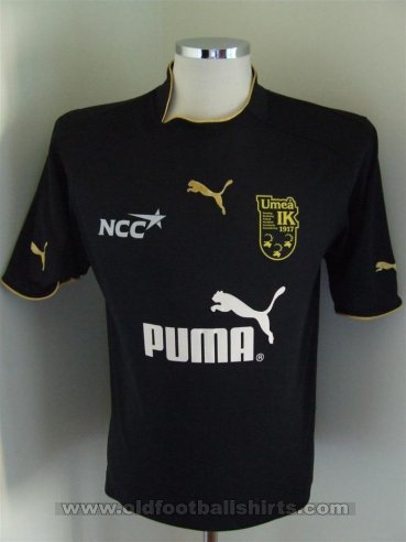 Umea IK Womens Teams football shirt (unknown year)