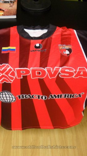 Deportivo Lara Home football shirt 2011