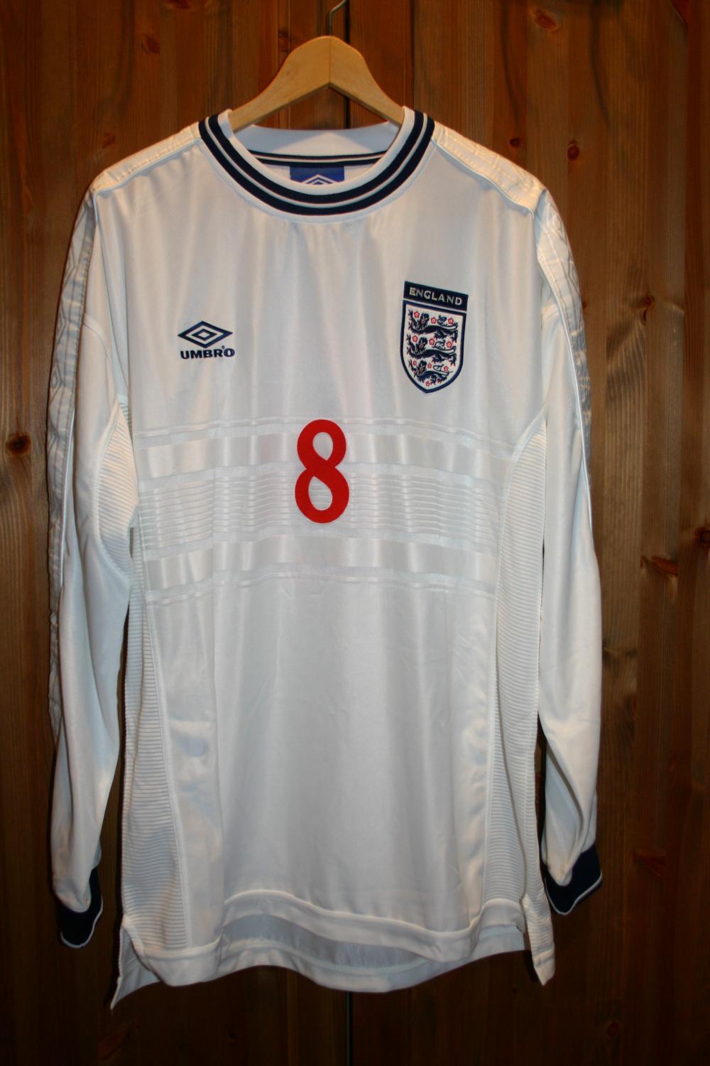 England Home football shirt 1999 - 2001.